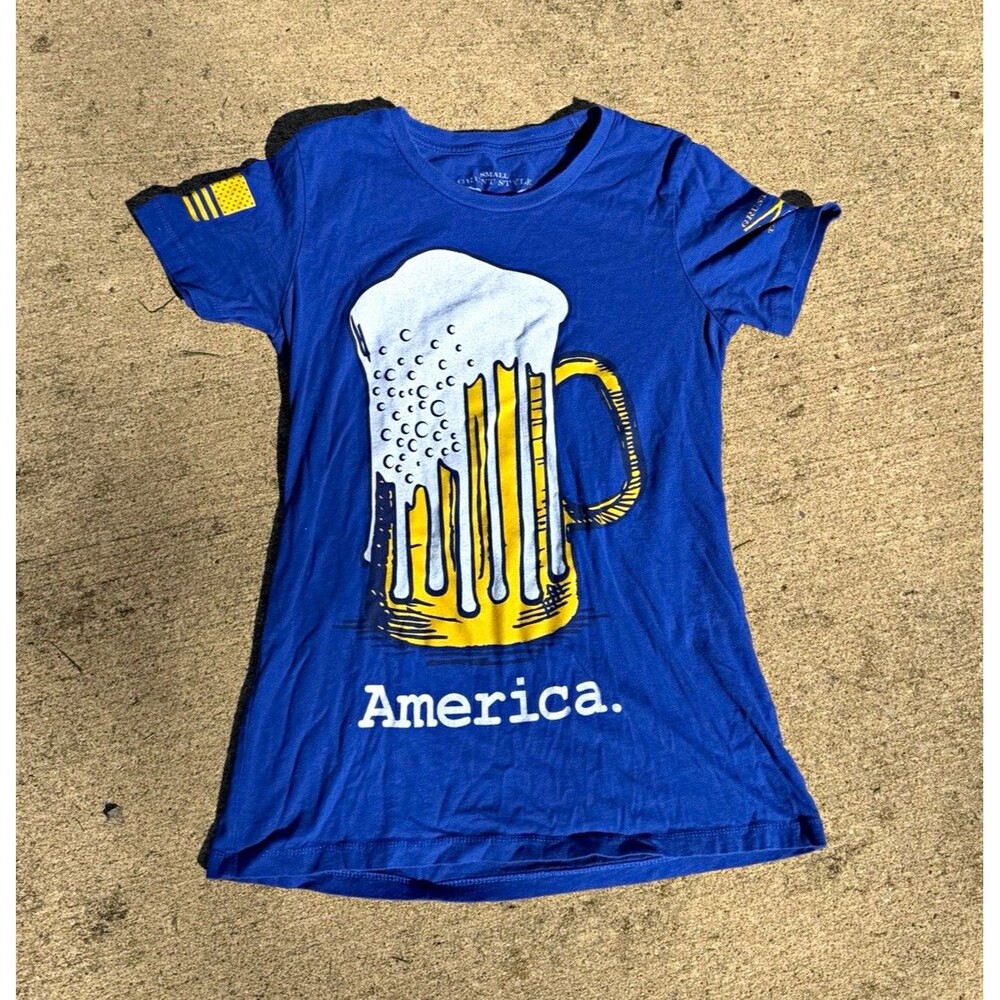 Grunt Style woman’s S Blue America Beer Mug Graphic Crew Neck Short Sleeve Tee